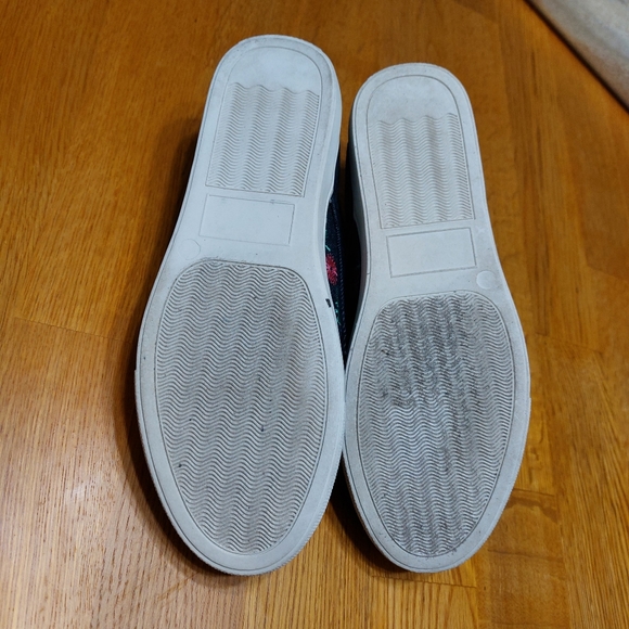 Wanted Slip-on Embroidered Multicolor Sneakers Size 9 - Picture 8 of 9